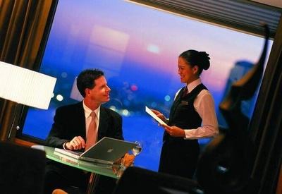 餐飲服務(wù) 以服務(wù)為引擎，引領(lǐng)消費(fèi)新體驗(yàn)